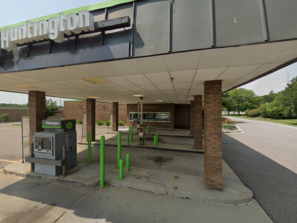 Huntington Bank in Madison Heights