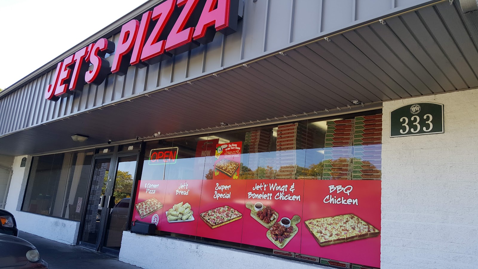 Jet's Pizza — photo