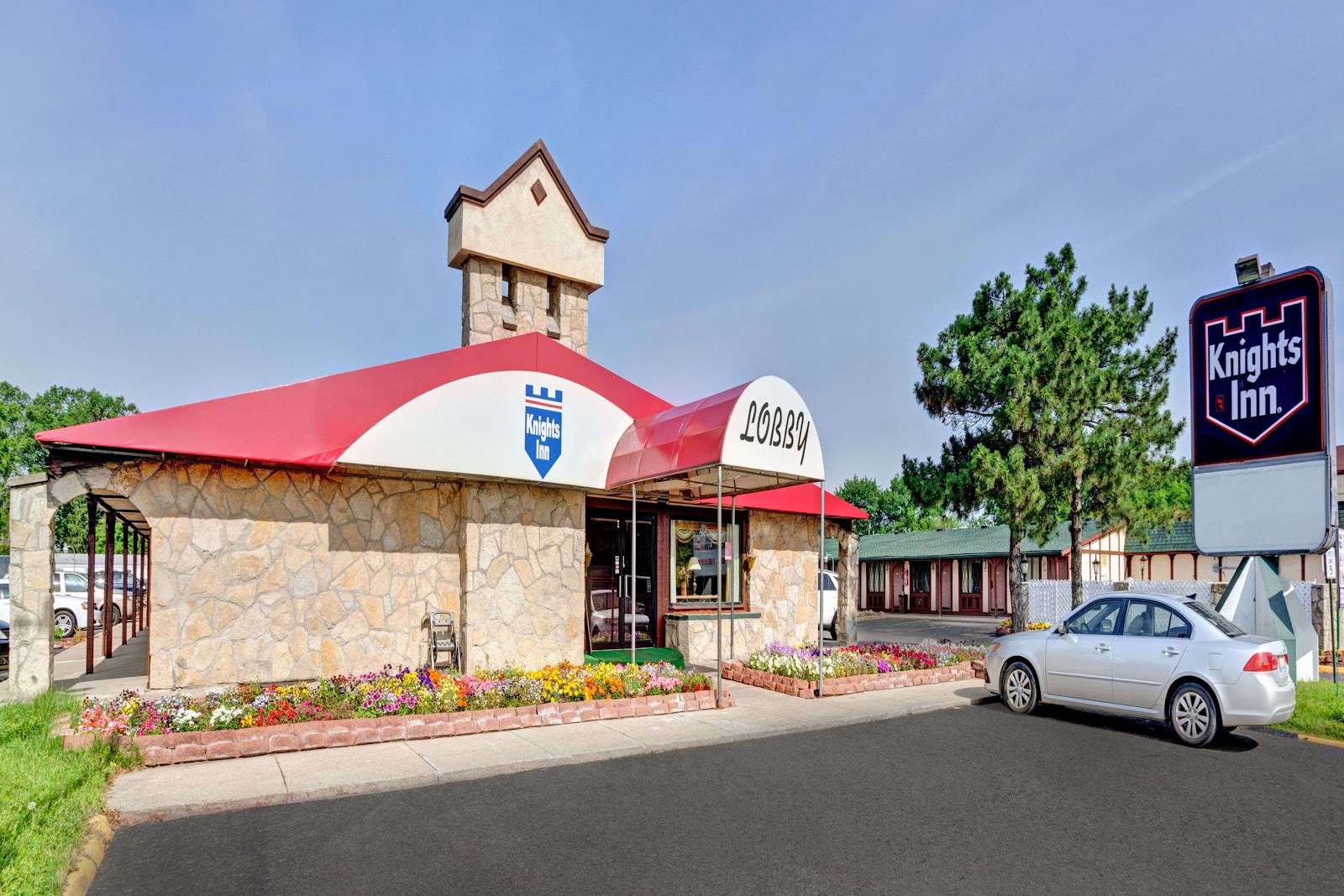 Knights Inn Madison Heights, MI — photo