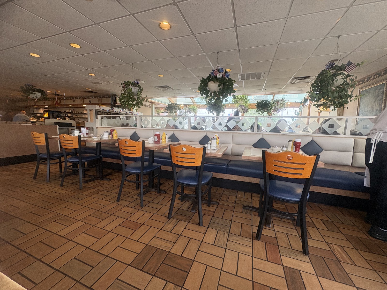 Leo's Country Oven in Madison Heights