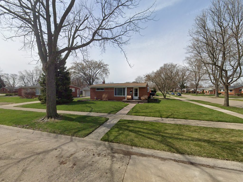 S & S Yard & Lawn Care LLC in Madison Heights