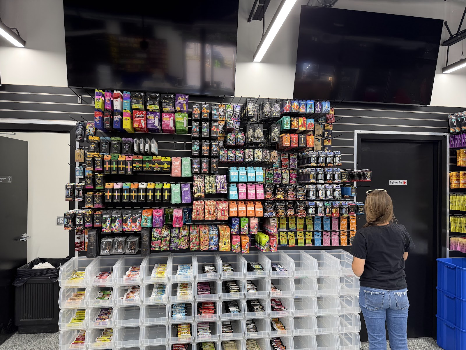 Pure Cannabis Outlet Warren in Warren