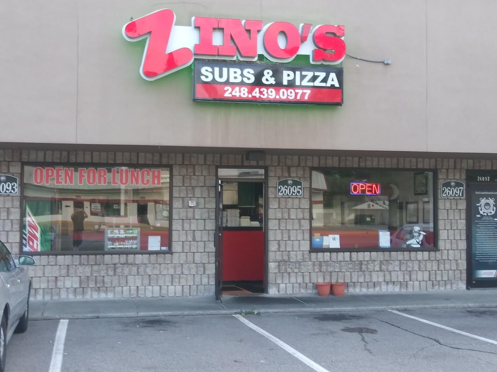 Zino's Pizza in Madison Heights
